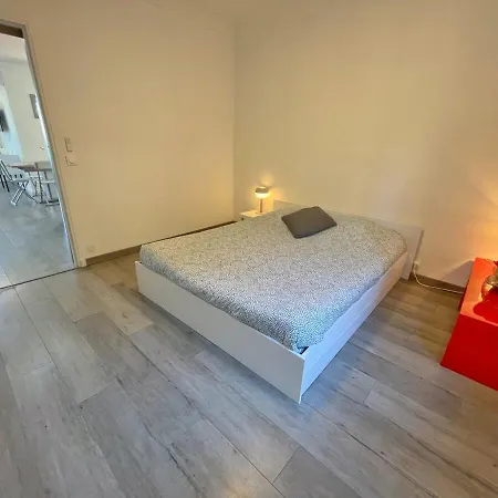 Panoramic View Swimming Pool Apartment *